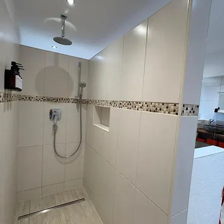 Modernes Serviced - Land Idyll Daire *