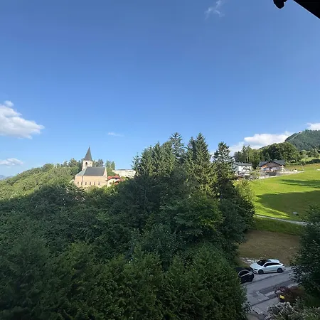 Modernes Serviced - Land Idyll