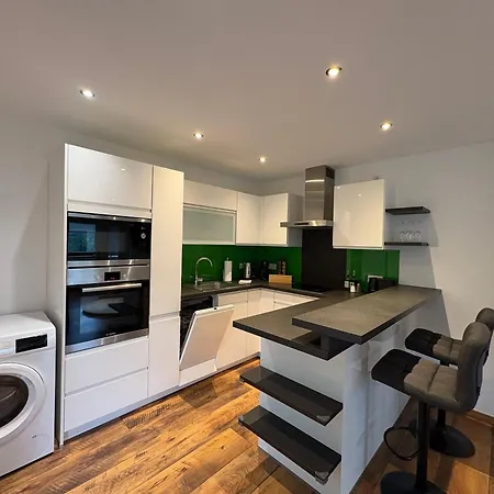 Daire Modernes Serviced - Land Idyll